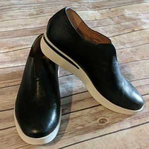 kenneth cole gentle souls halden